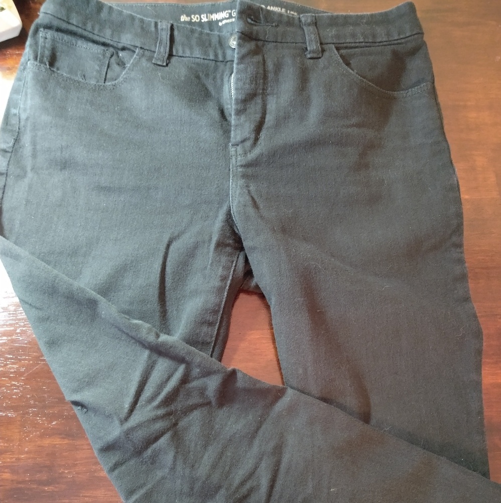 Black Chico's So Slimming Girlfriend Ankle jeans